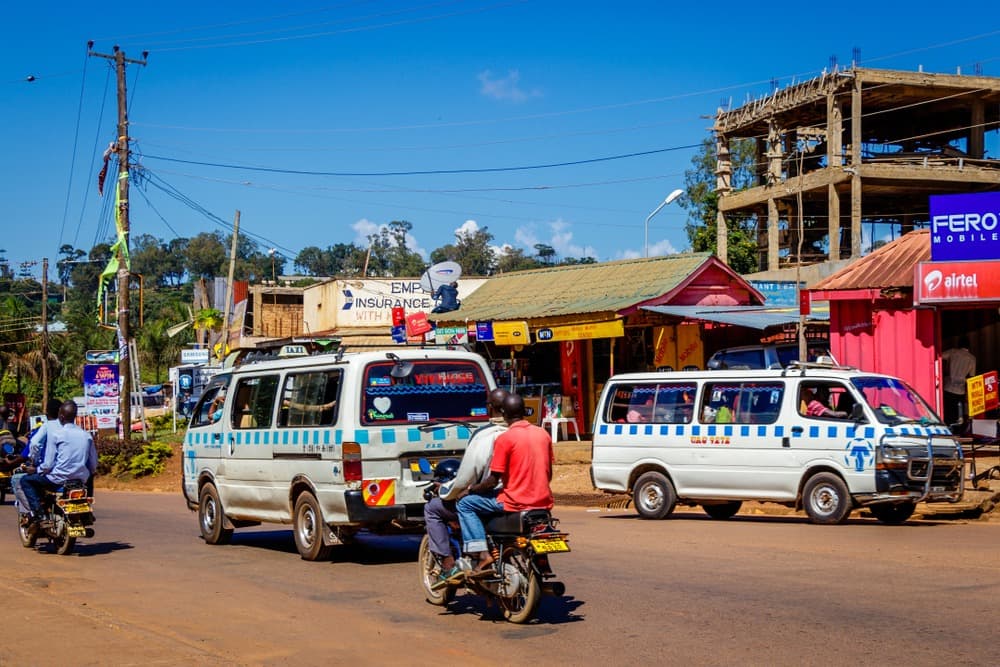 How to Get Around in Ouganda?